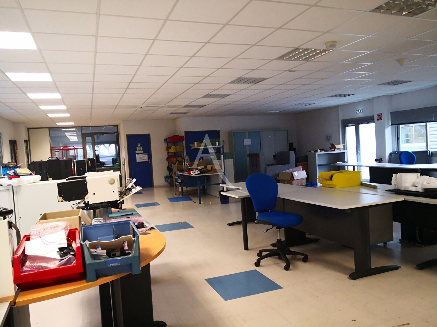 Photo Cuers local d'activité, bureau de 170 m2 image 4/4