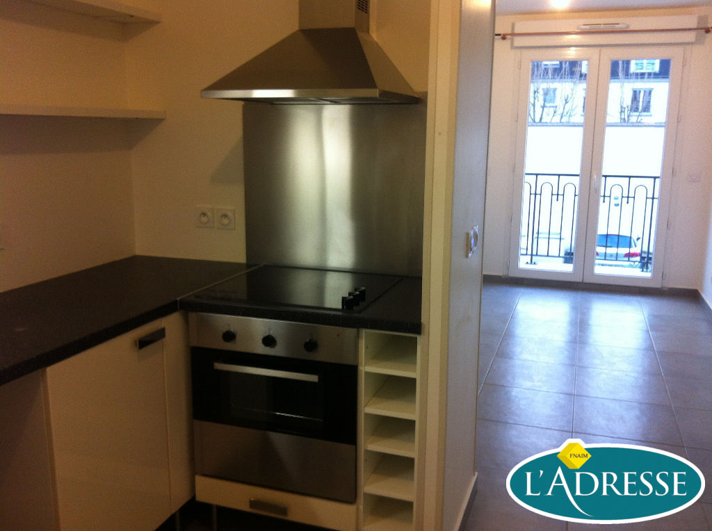 F2 AVEC BALCON ET PARKING