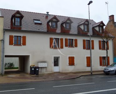 Ensemble immobilier LAMOTTE-BEUVRON