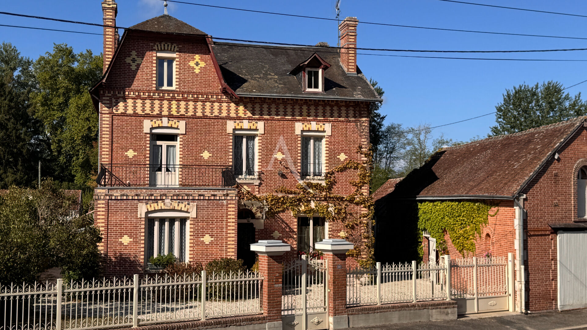 Agence immobilière de L'ADRESSE ACTIF IMMO - L'ADRESSE ACTIF IMMO
