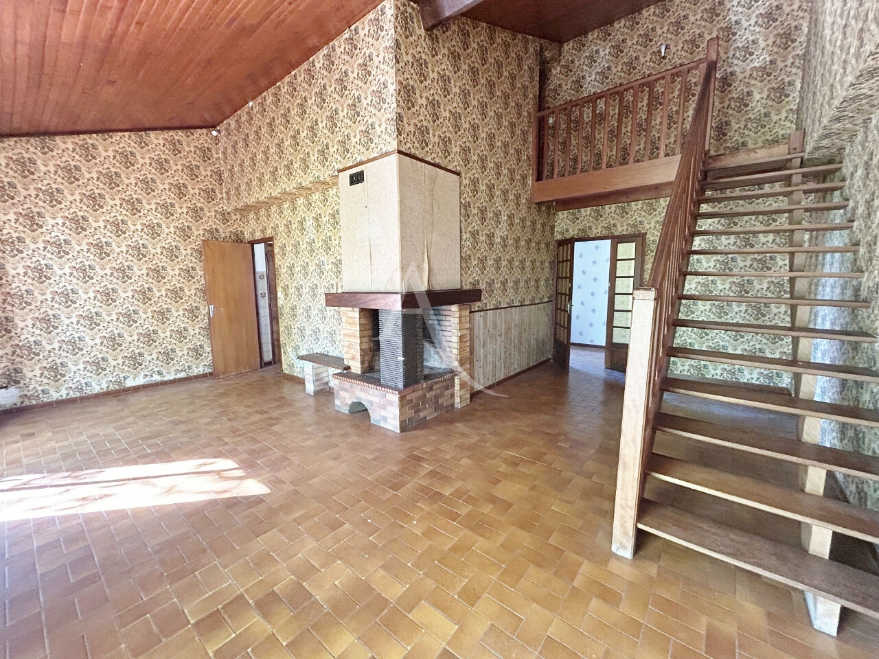 Photo Maison Daux 5 pièce(s) 100 m2 sur 1500 m² de terrain constructible. image 4/6