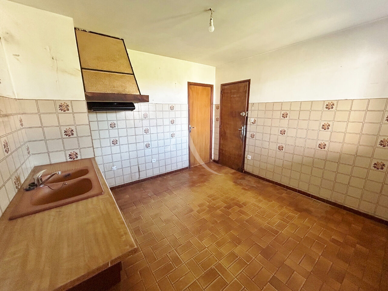 Photo Maison Daux 5 pièce(s) 100 m2 sur 1500 m² de terrain constructible. image 6/6