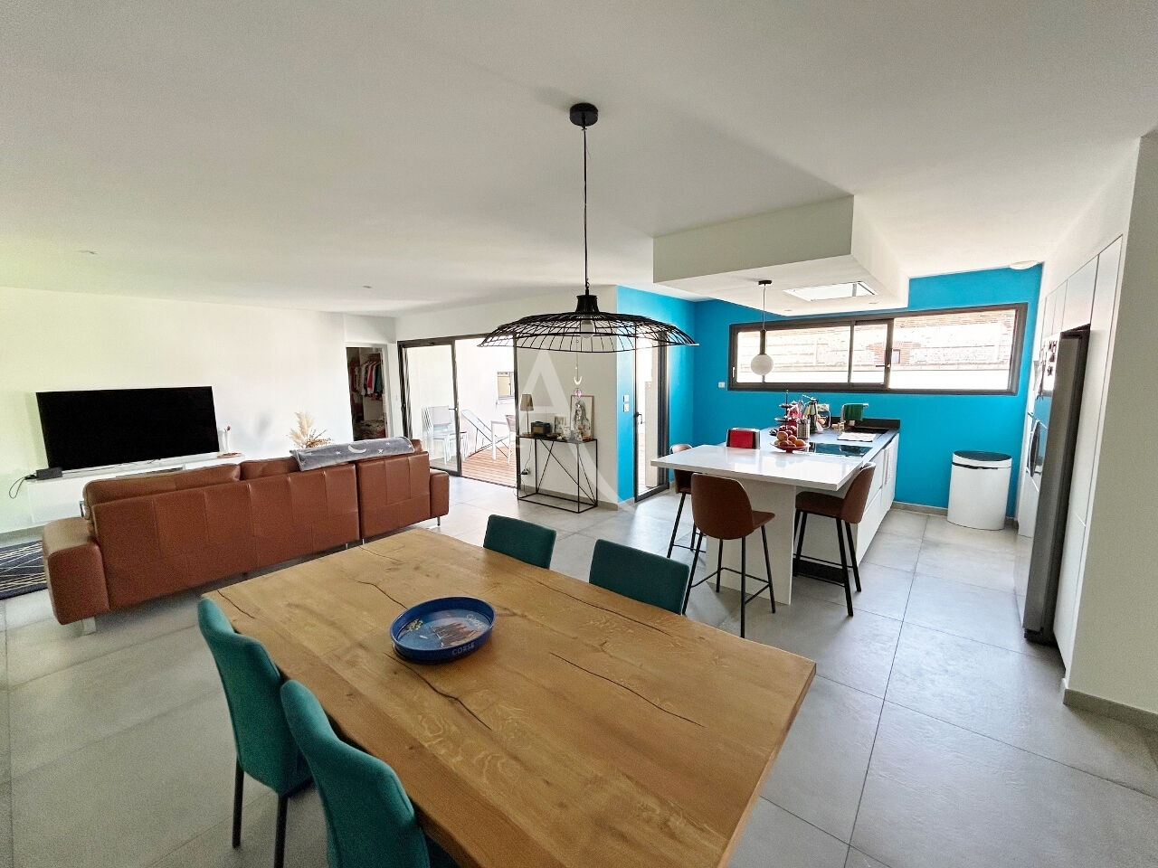 Photo Maison 5 pièces de 2019 avec piscine et garage image 2/6