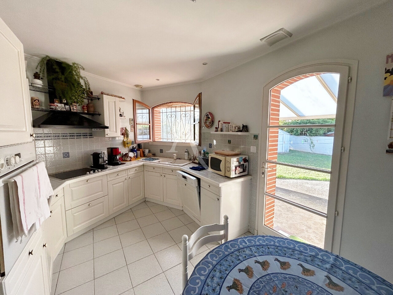 Photo Maison  4 pièce(s) 110 m2 de plain pied sur 1326 m² de terrain image 5/6