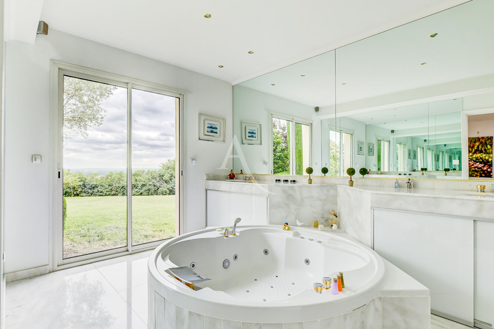 Photo Villa d'exception de 7 pièces à Castelnau-d'Estrétefonds image 3/6