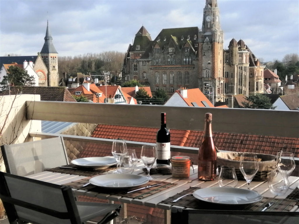 APPARTEMENT AU TOUQUET 3 PIECES CENTRE VILLE, 4 EME ETAGE AVEC VUE DEGAGEE