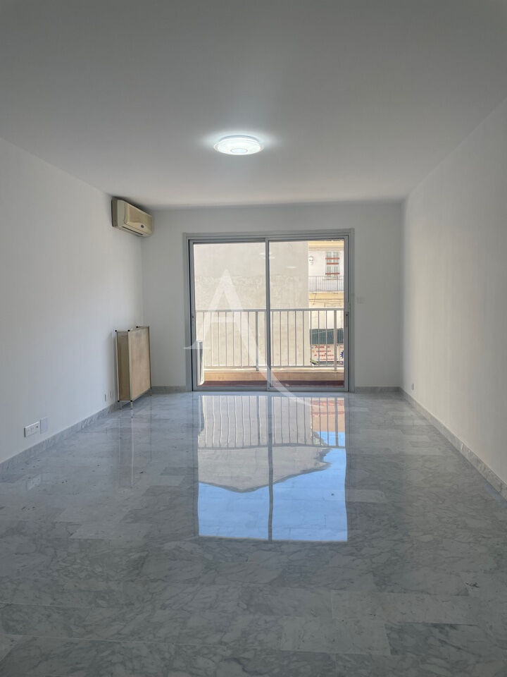 Photo Appartement 3 pièces 78 m² image 2/6