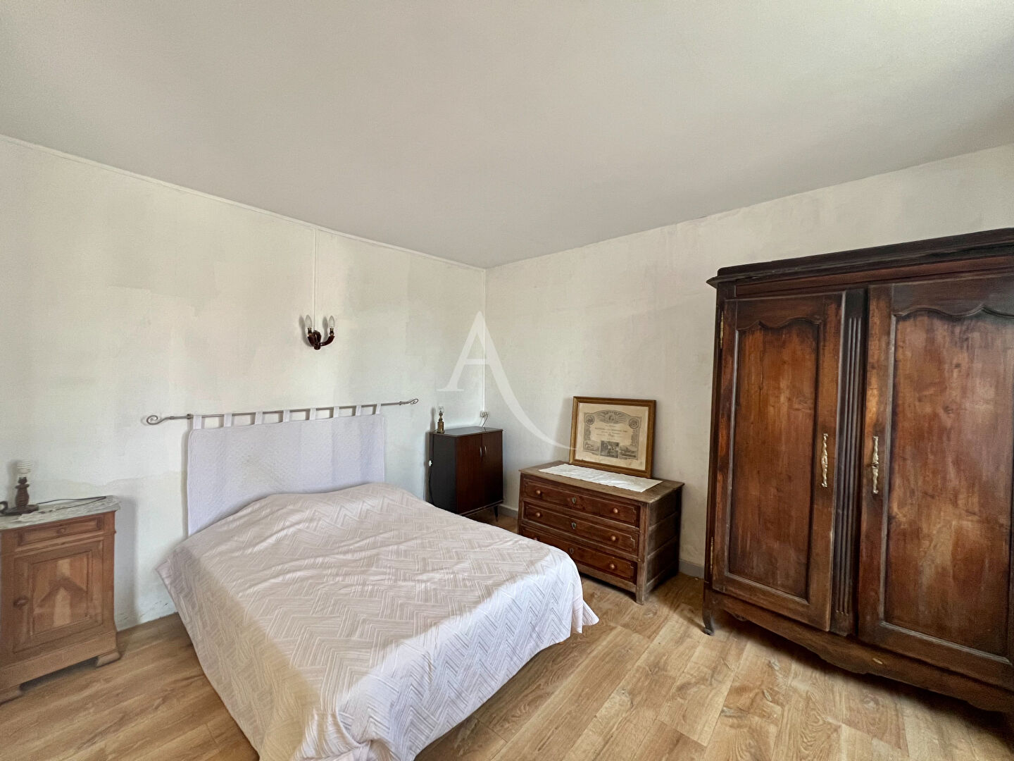 Photo Maison en pierre avec grand potentiel Centre de Grosbreuil image 4/6