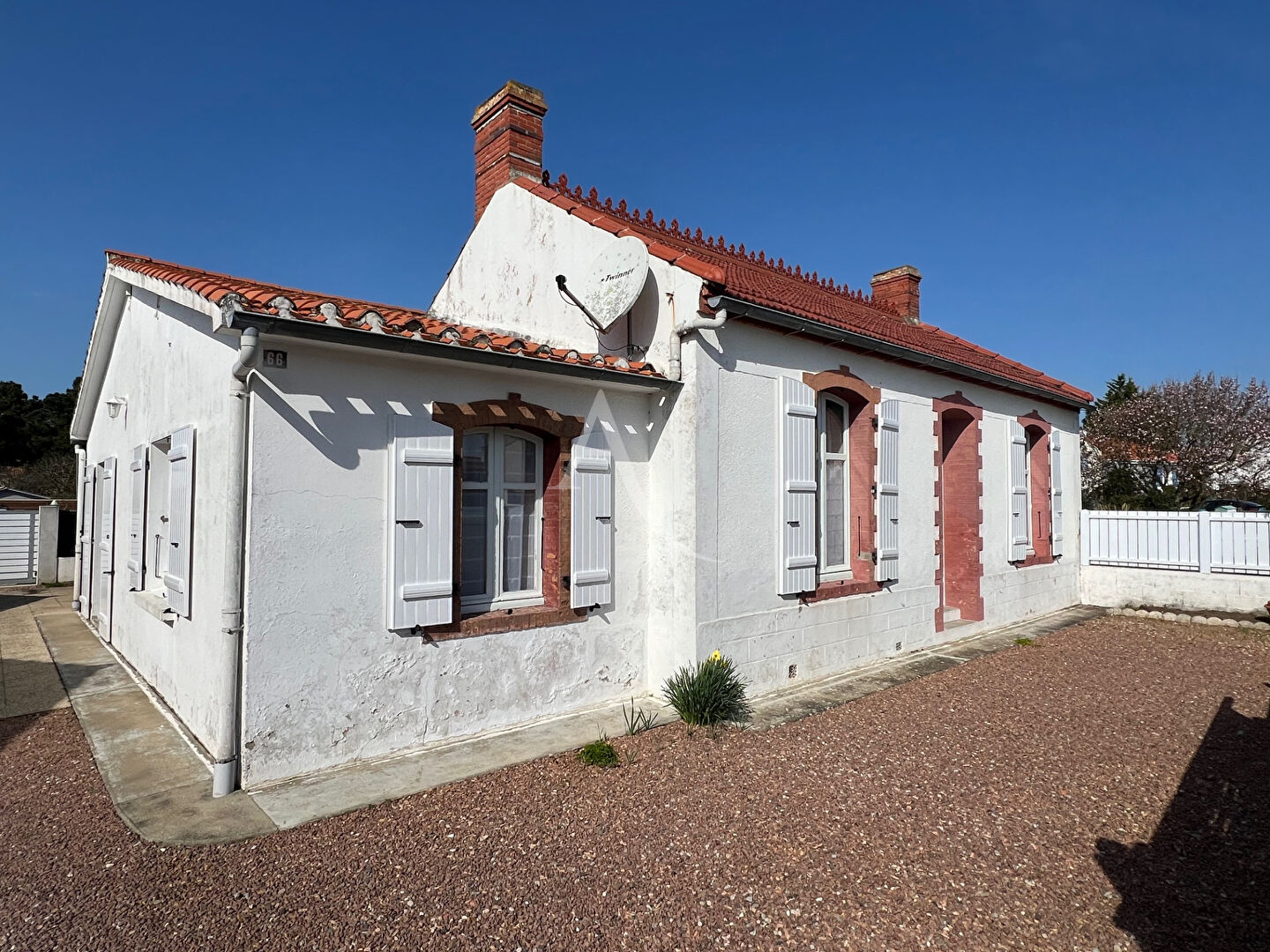 Photo Maison Longeville Sur Mer 88 m2 image 1/6