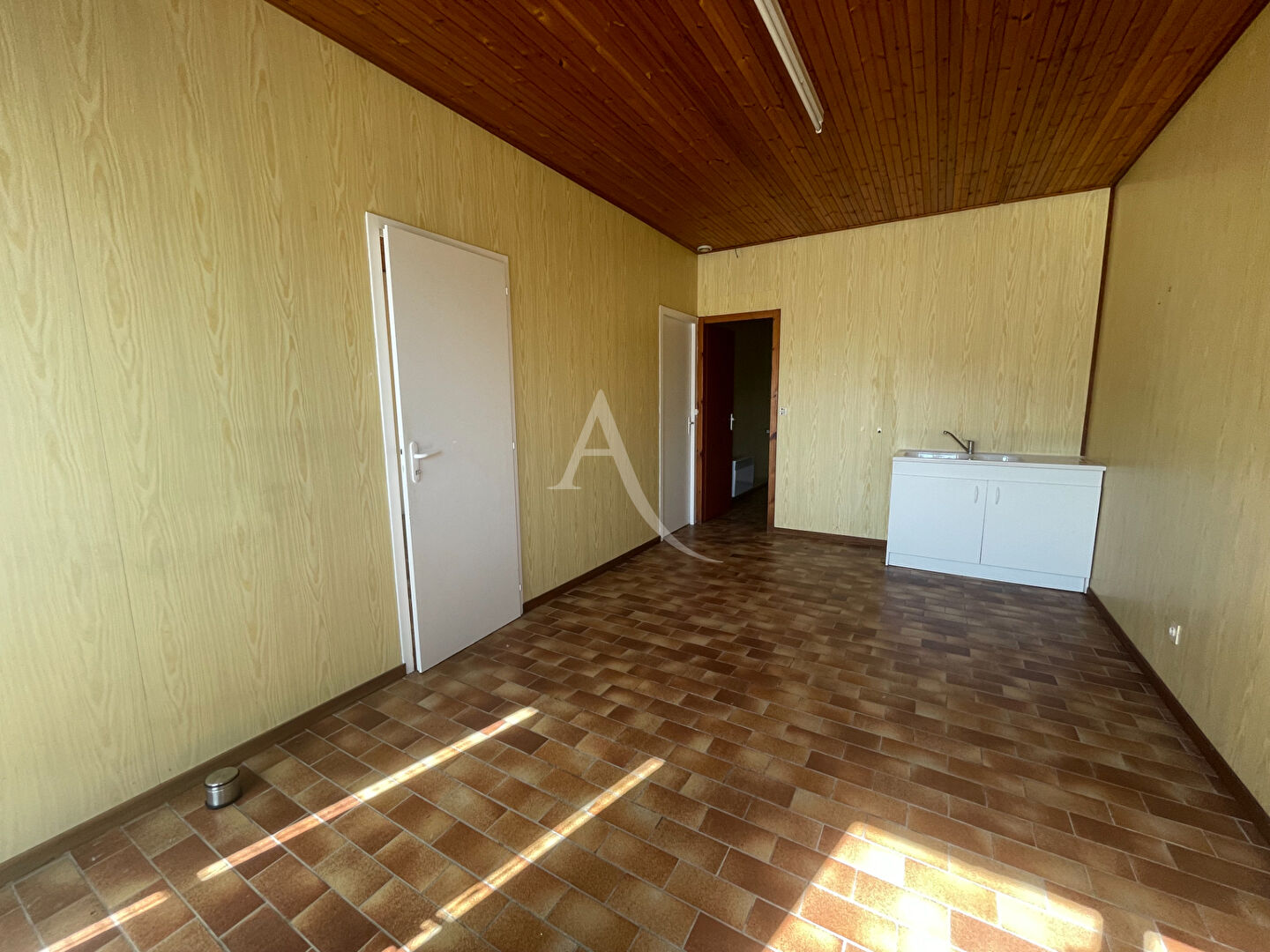 Photo Local commercial Longeville Sur Mer 74 m2 image 2/5