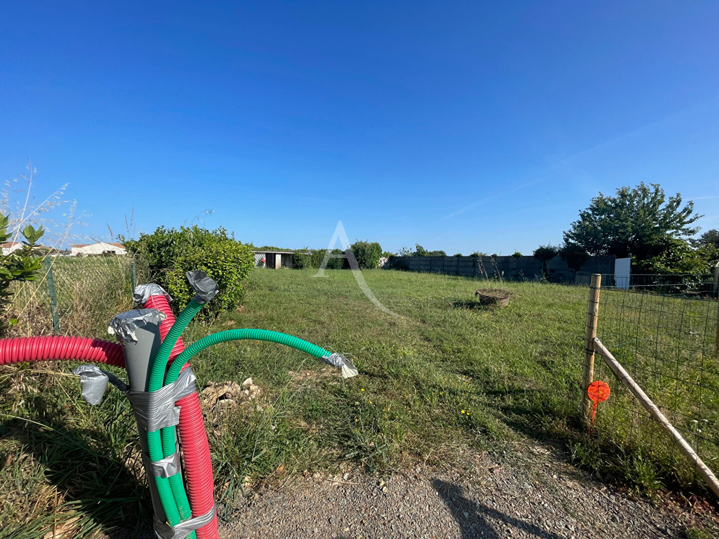 Photo Terrain Saint Vincent Sur Jard 819 m2 image 2/3