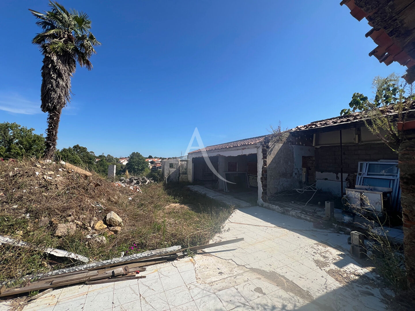 Photo Terrain Proximité Château Talmont Saint Hilaire image 2/6