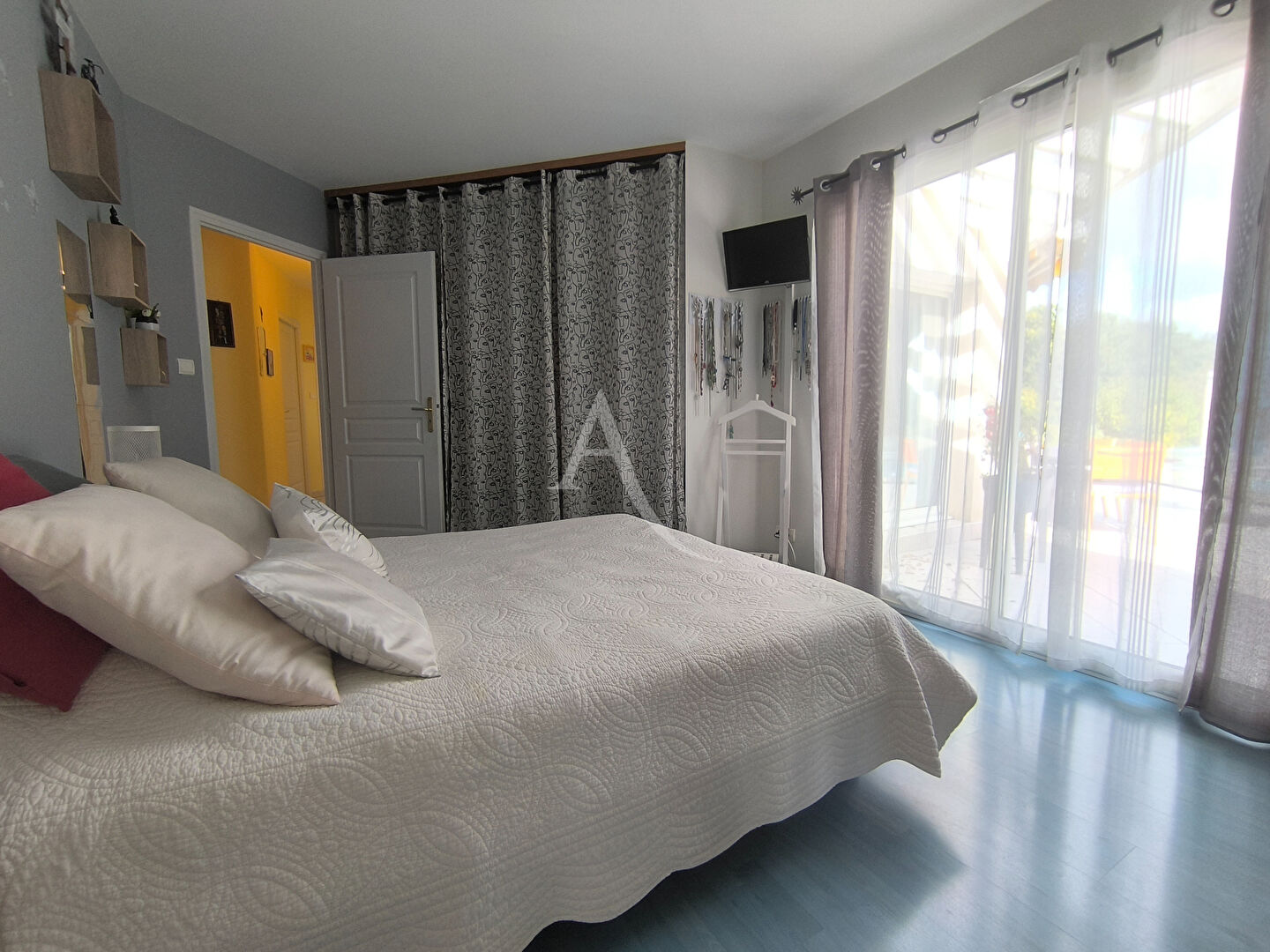 Photo Maison d'exception en plein centre bourg image 5/6