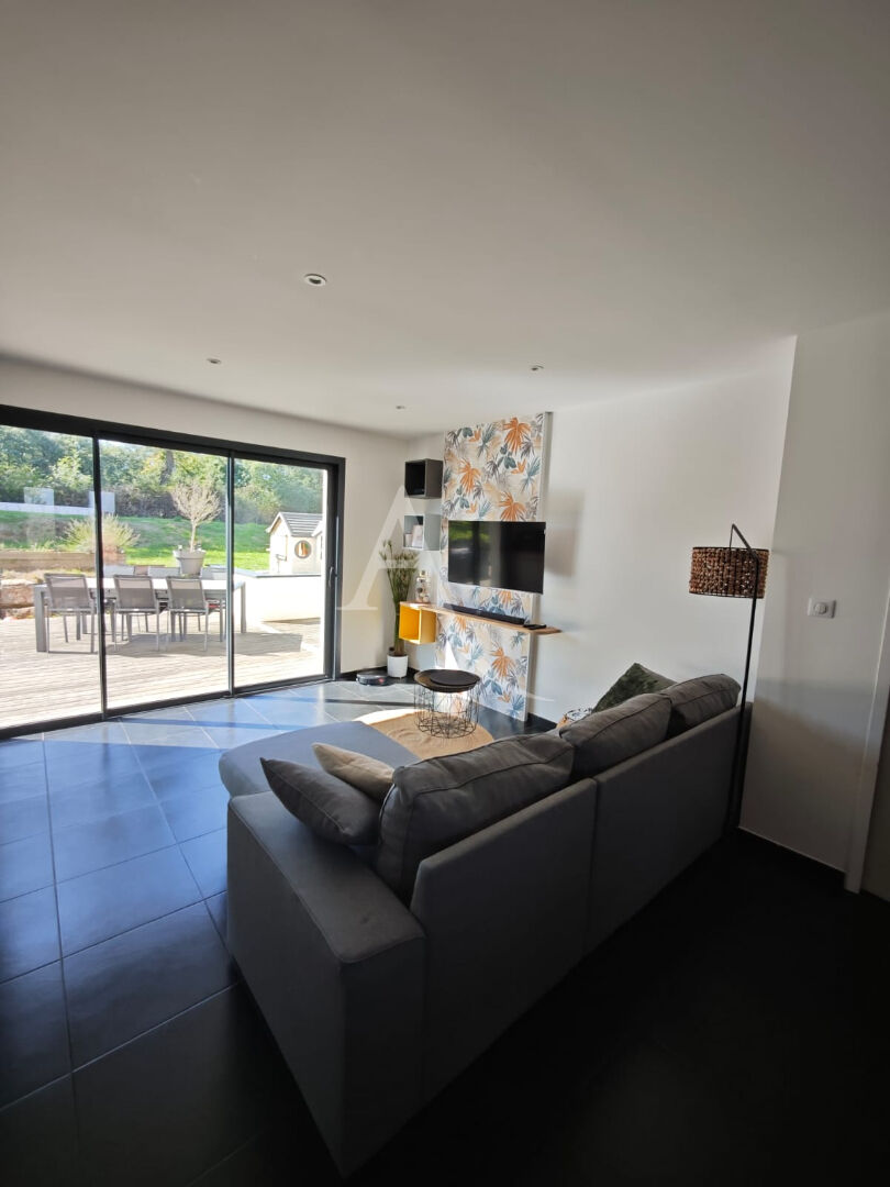 Photo Maison récente et moderne image 3/6