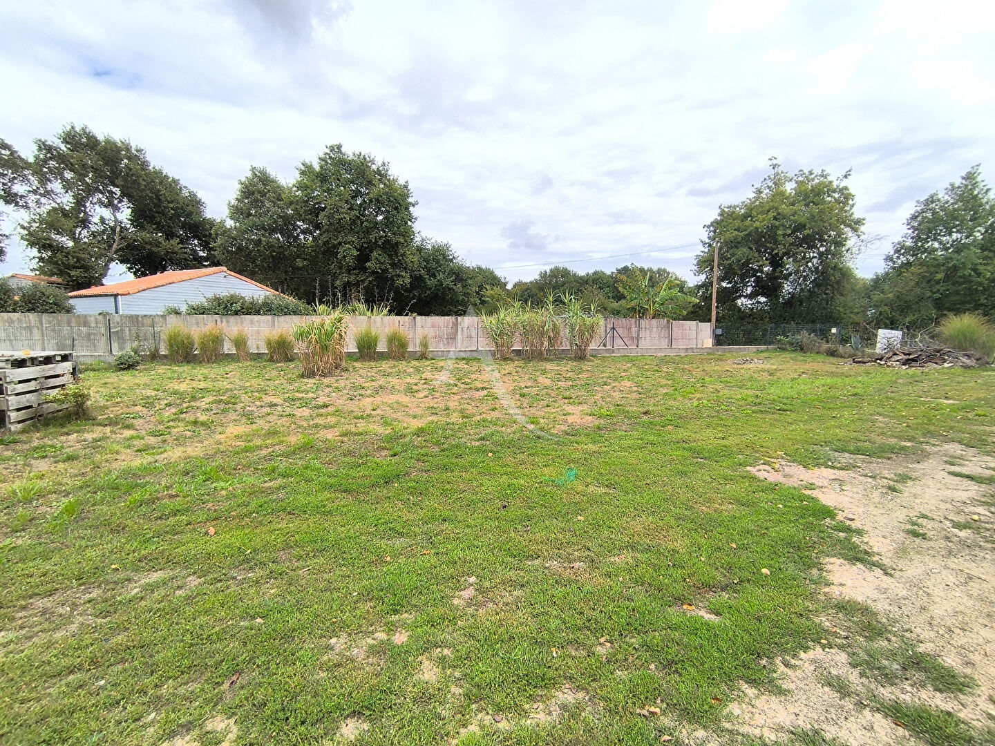 Photo Terrain constructible  771 m2 image 2/2