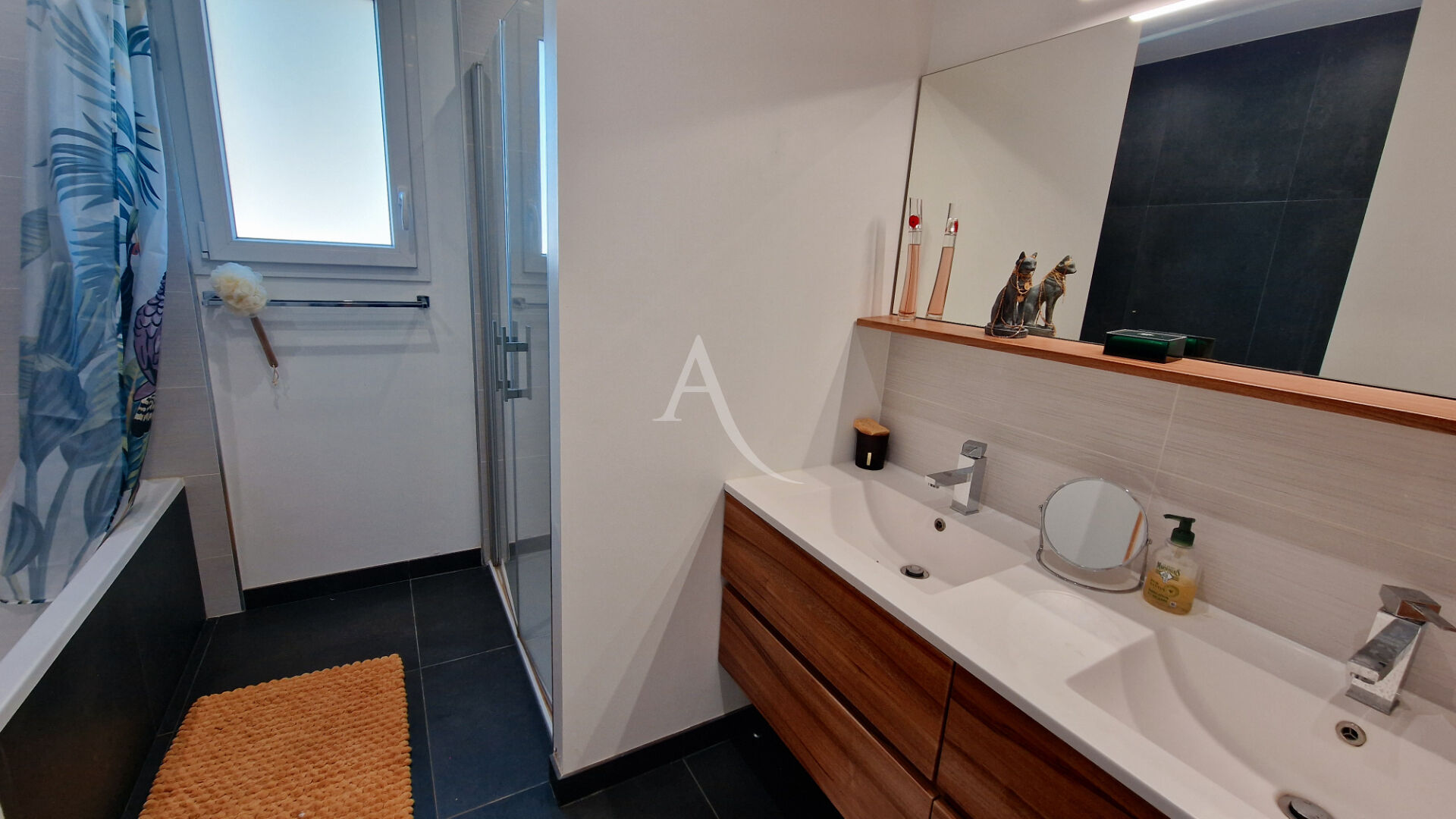 Photo Maison récente proche bourg image 6/6