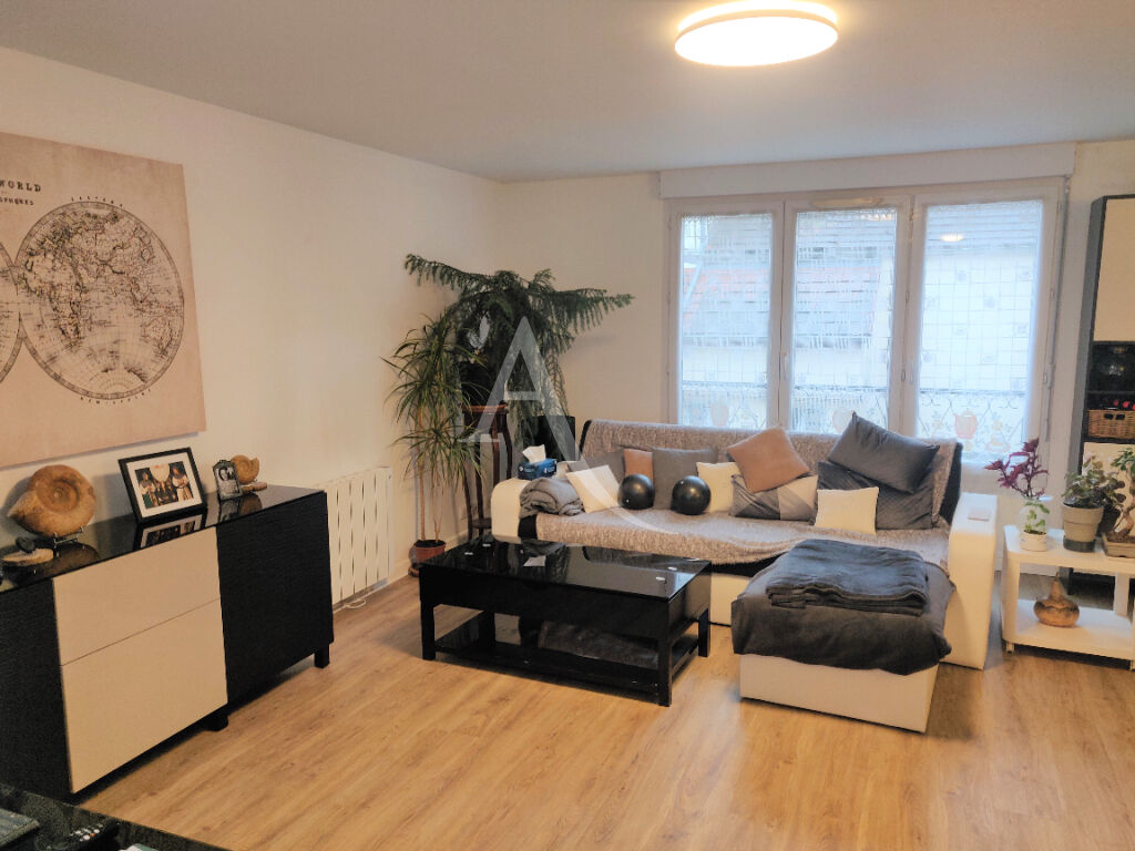 Photo Appartement de 97 m² à Arpajon de 6 pièces, 3 chambres, 1 BOX image 2/6