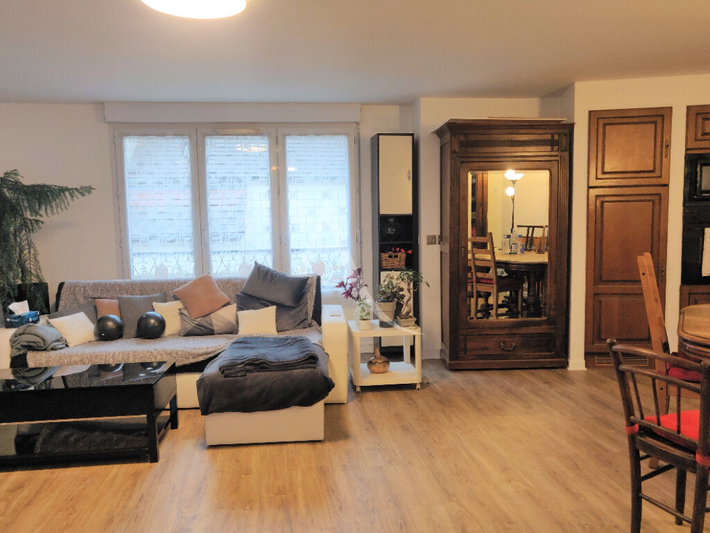 Photo Appartement de 97 m² à Arpajon de 6 pièces, 3 chambres, 1 BOX image 3/6