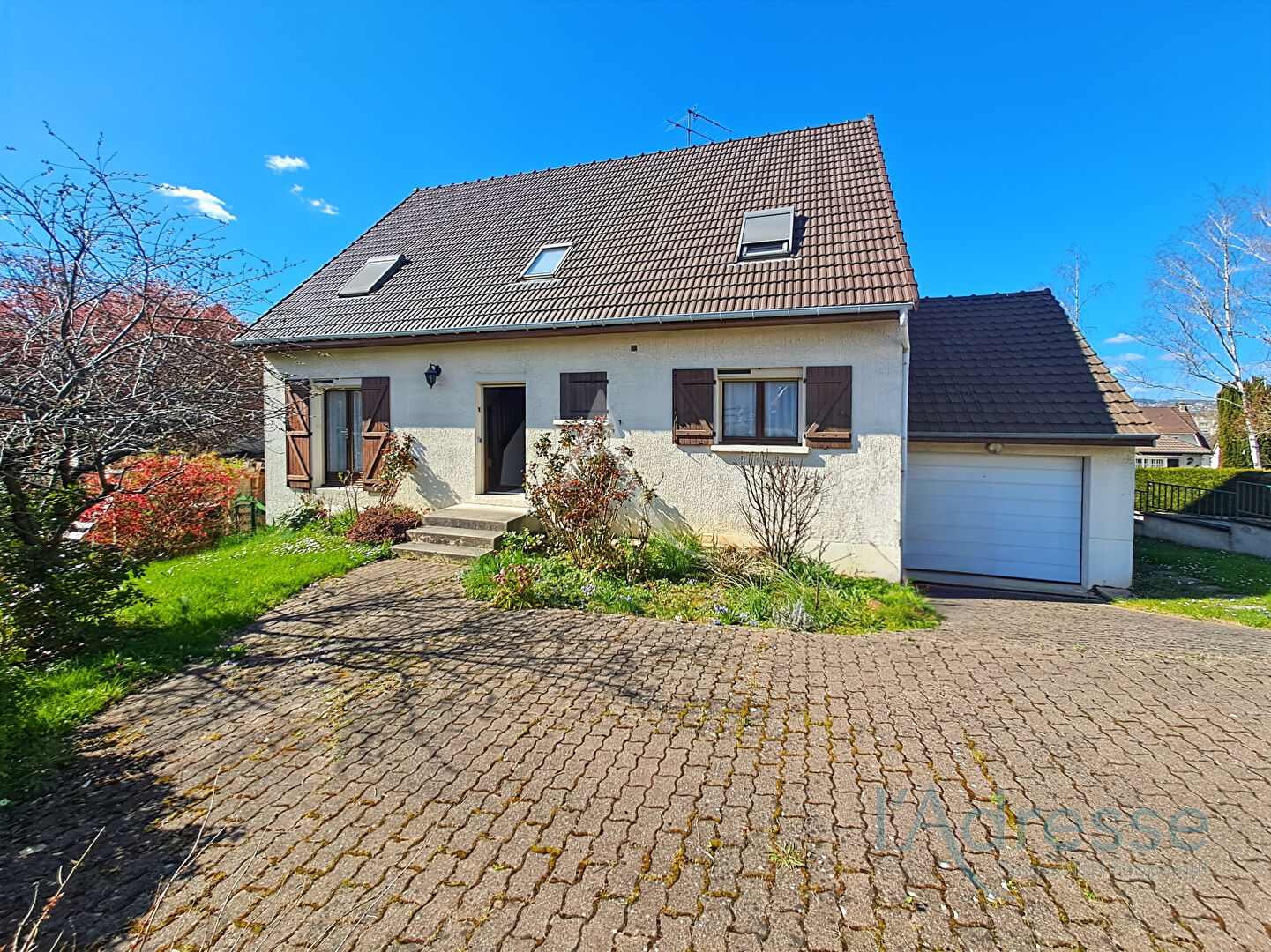 Agence immobilière de 
 L'Adresse  MASSY OPERA - L'ADRESSE ARPAJON 
