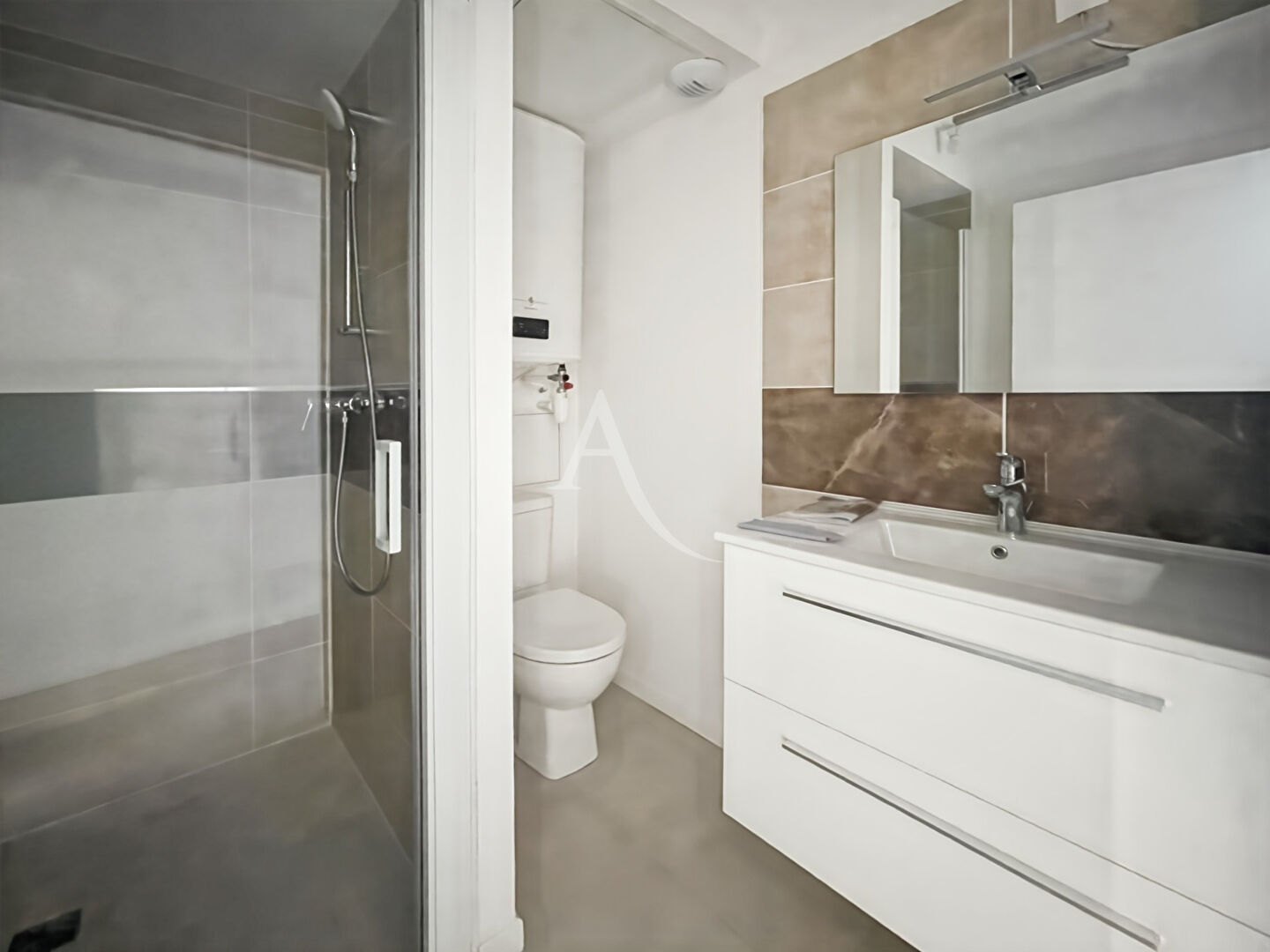 Photo APPARTEMENT F2 AVEC EXTERIEUR (30.83m²) image 2/4