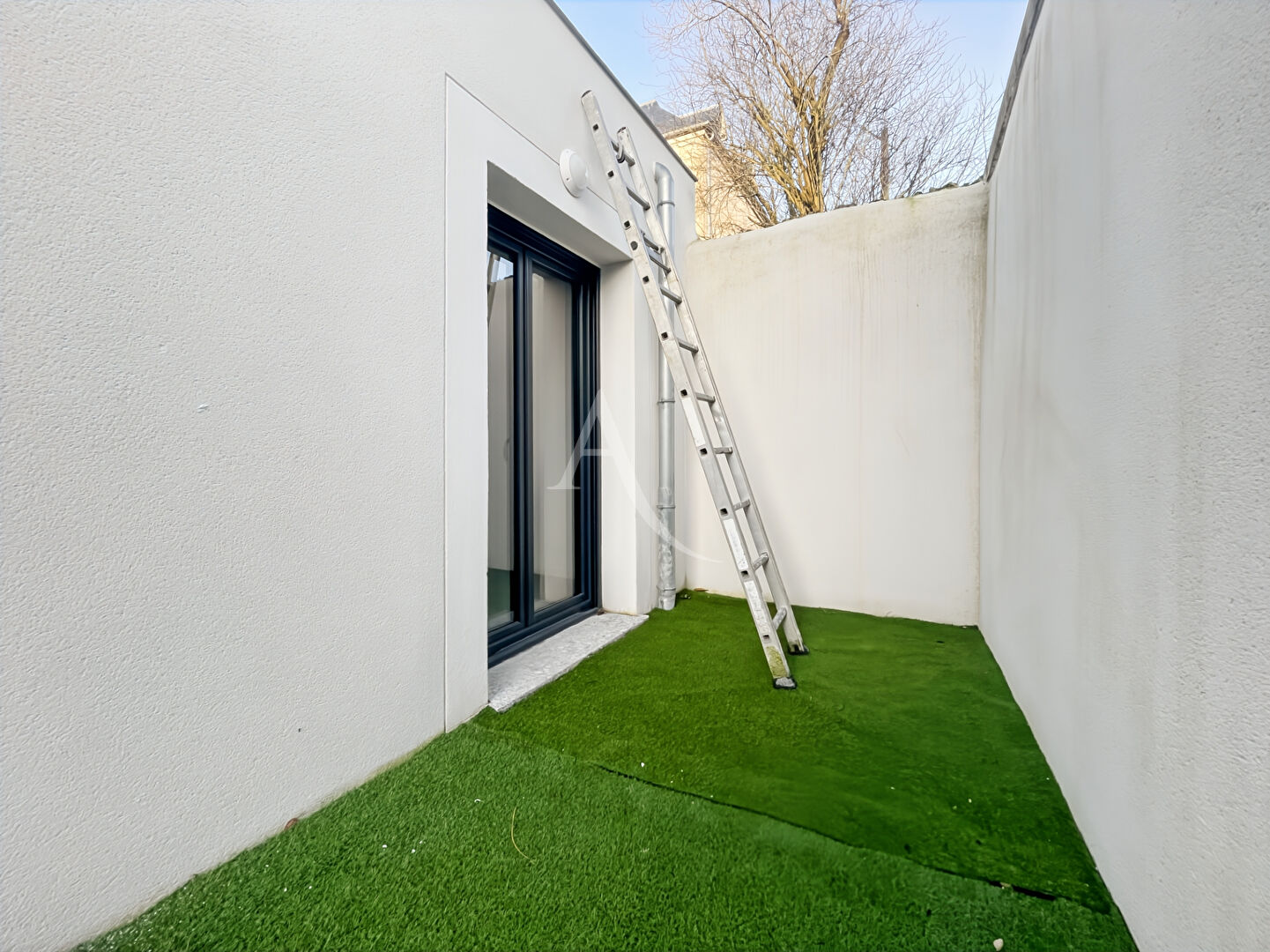 Photo APPARTEMENT F2 AVEC EXTERIEUR (30.83m²) image 4/4