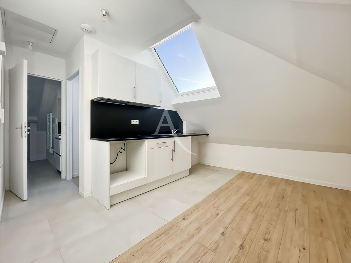 APPARTEMENT T2 TRES LUMINUEUX DANS LE CENTRE-VILLE HISTORIQUE