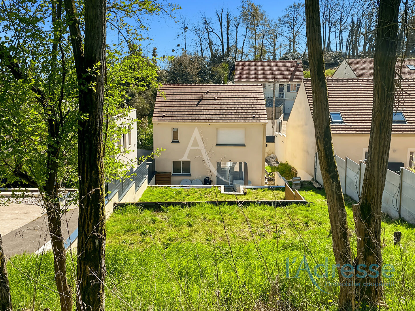 Agence immobilière de 
 L'Adresse  MASSY OPERA - L'ADRESSE ARPAJON 
