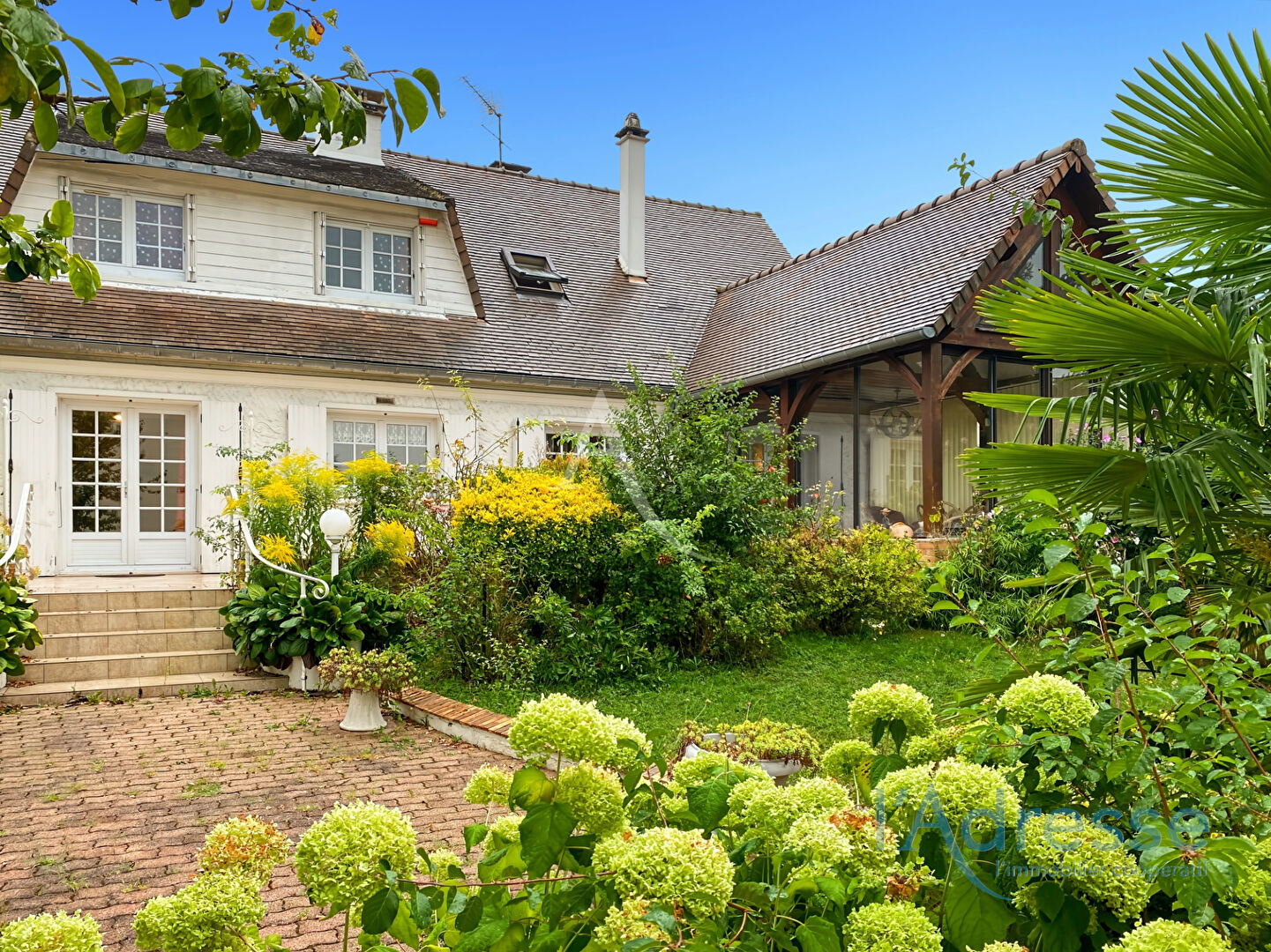 Agence immobilière de 
 L'Adresse  MASSY OPERA - L'ADRESSE ARPAJON 
