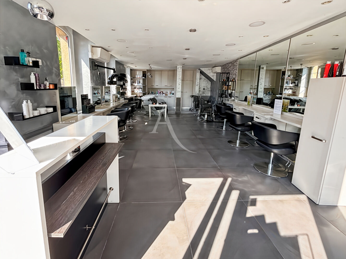 Agence immobilière de 
 L'Adresse  MASSY OPERA - L'ADRESSE ARPAJON 

