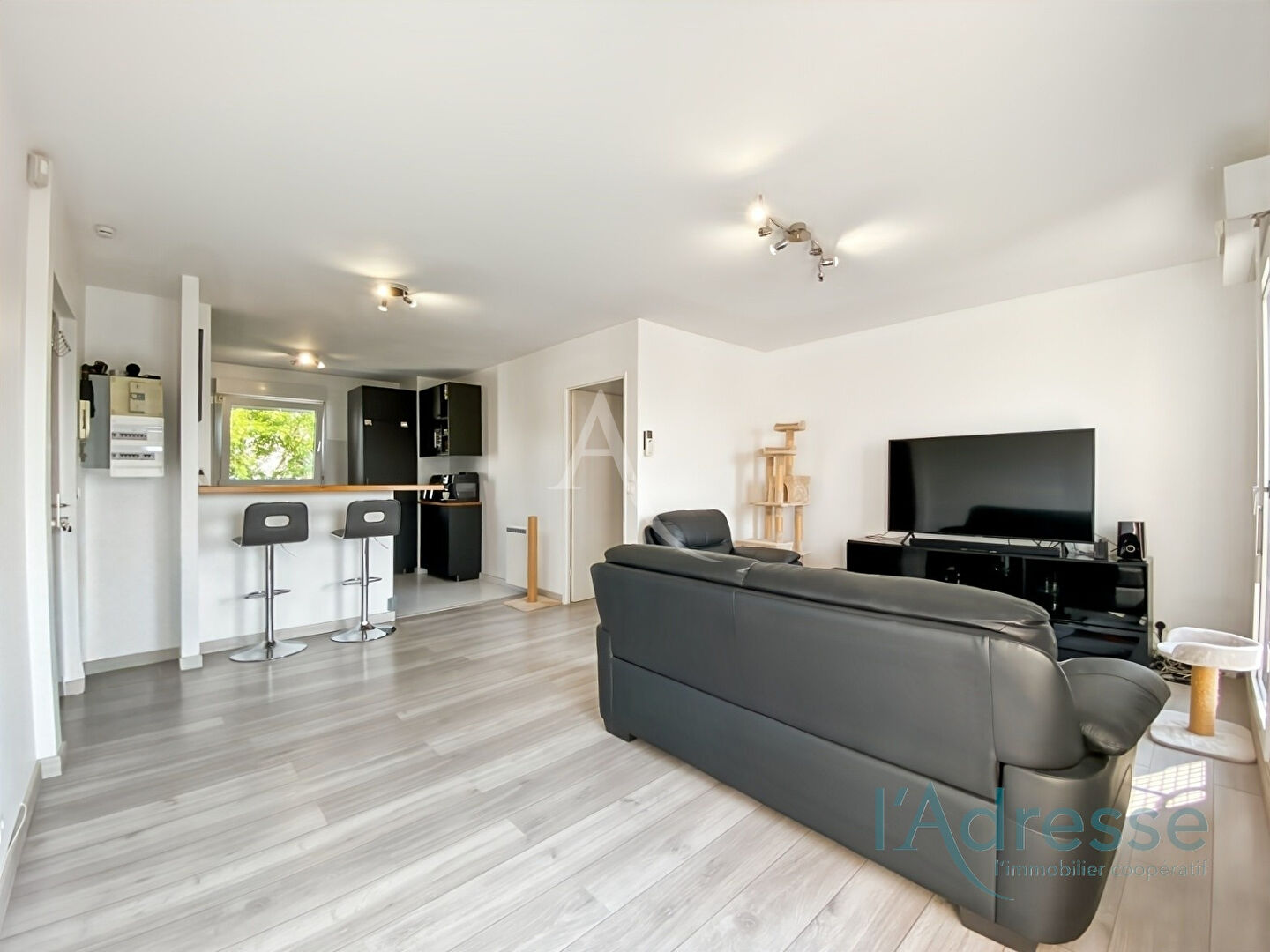 Agence immobilière de 
 L'Adresse  MASSY OPERA - L'ADRESSE ARPAJON 

