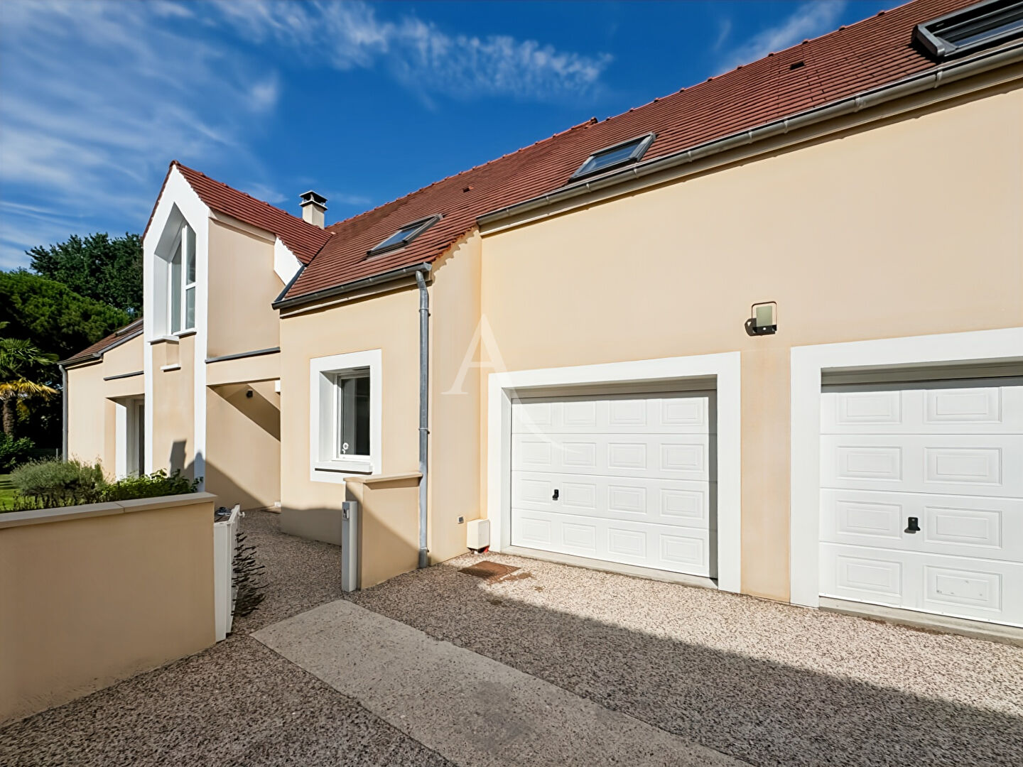 Agence immobilière de 
 L'Adresse  MASSY OPERA - L'ADRESSE ARPAJON 
