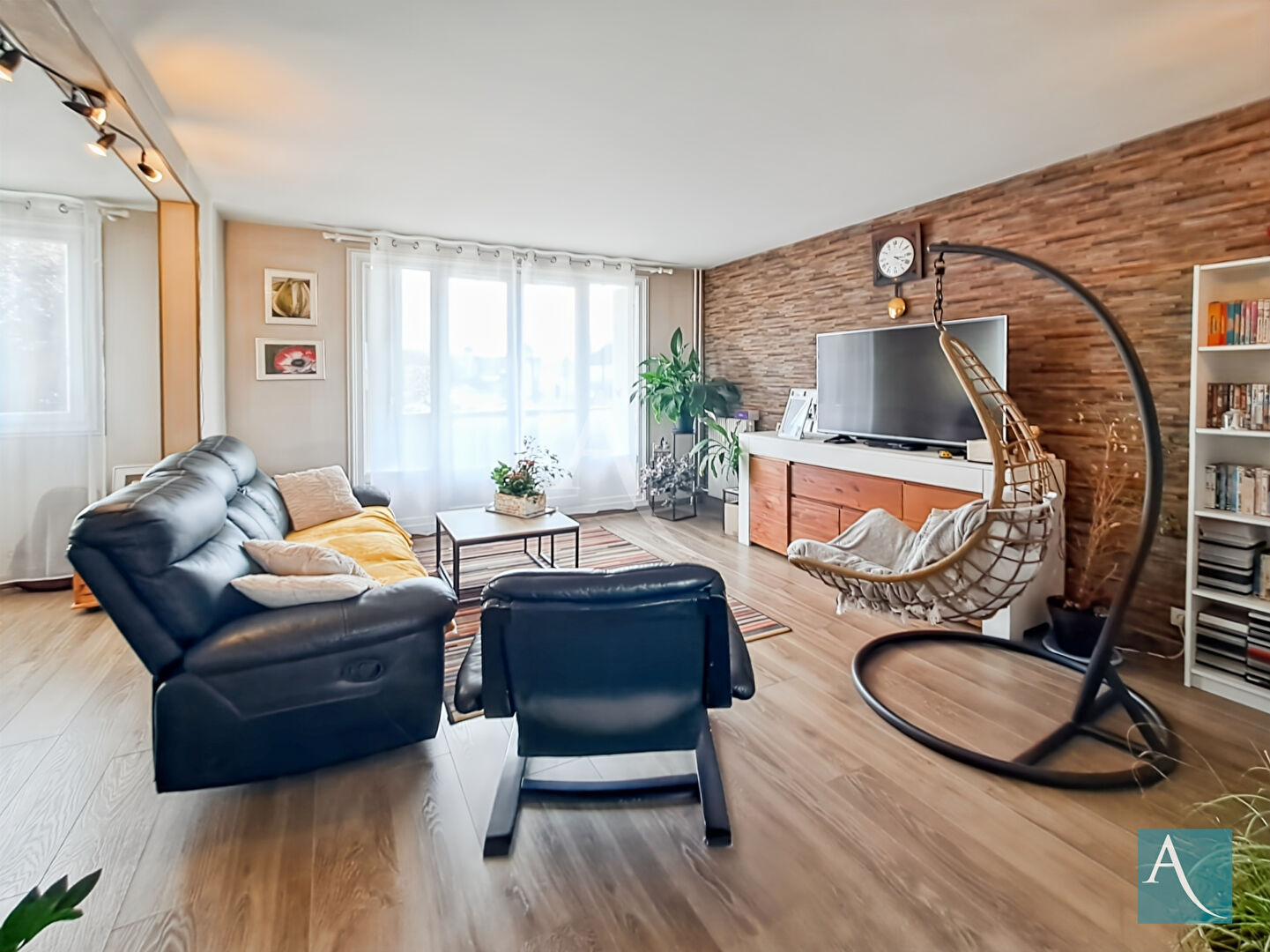 Agence immobilière de 
 L'Adresse  MASSY OPERA - L'ADRESSE ARPAJON 

