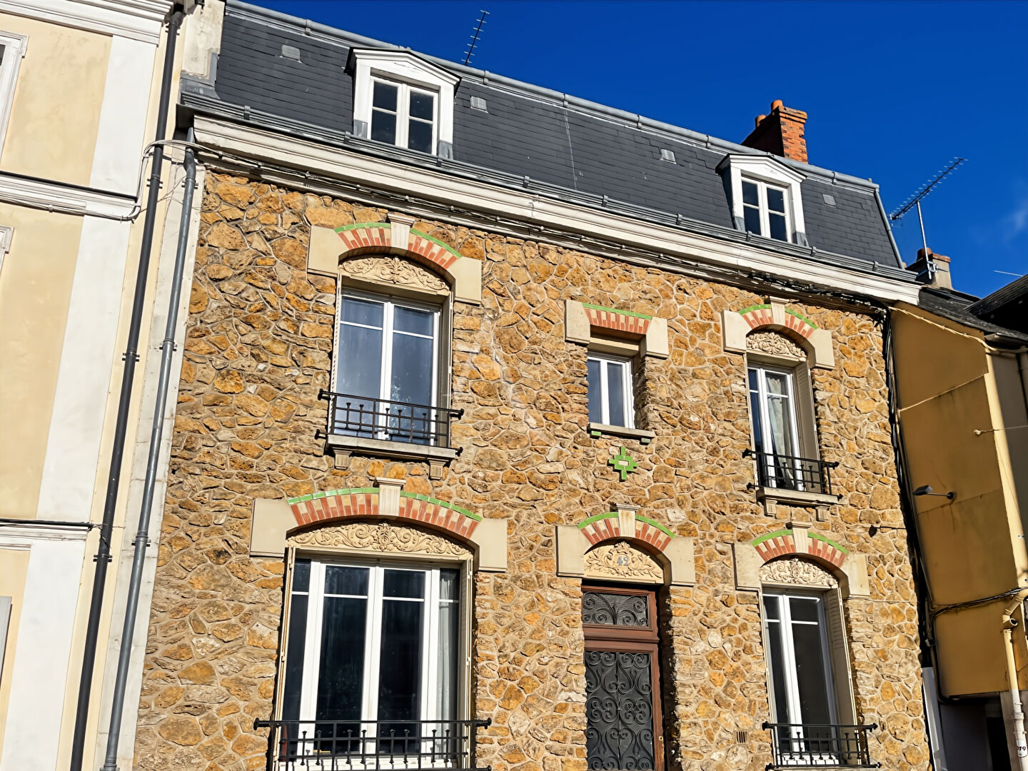 Agence immobilière de L'Adresse  MASSY OPERA - AGENCE DE LA MAIRIE