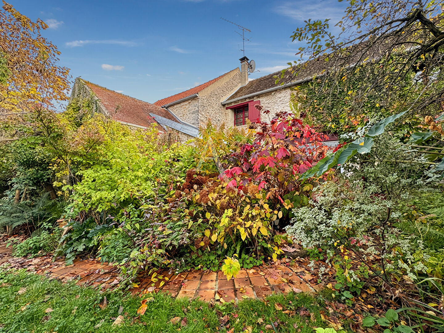 Photo Ancien corps de ferme à Janville-sur-Juine image 1/6