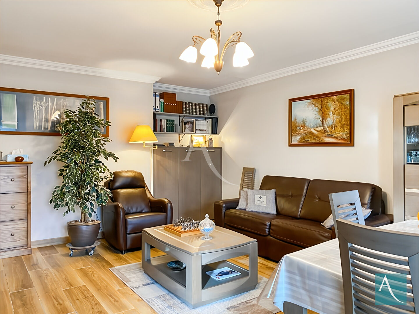 Photo Appartement T3 - 71.29 m²  - hypercentre, balcon filant, double stationnement - Arpajon 91290 image 3/6