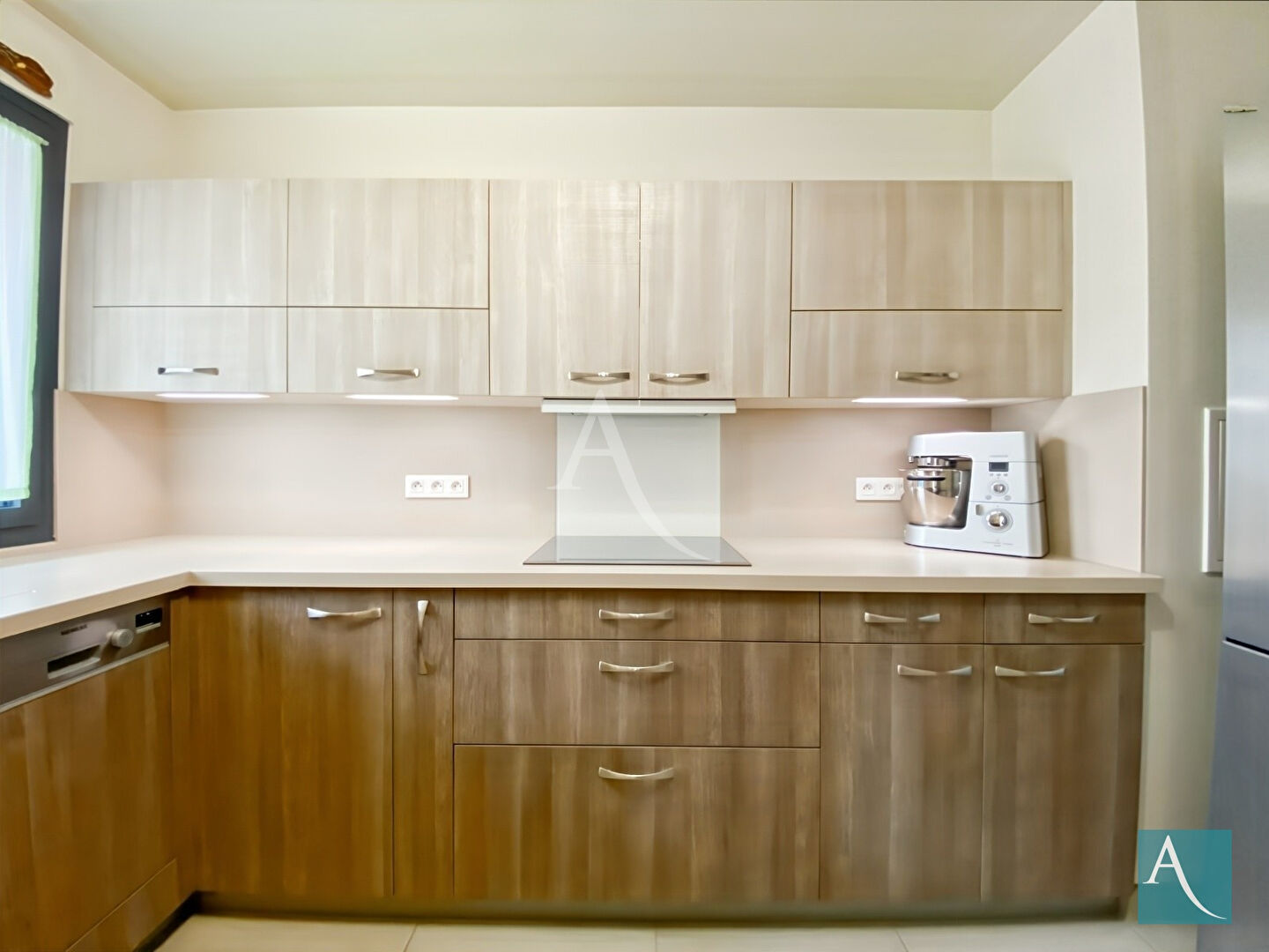 Photo Appartement T3 - 71.29 m²  - hypercentre, balcon filant, double stationnement - Arpajon 91290 image 6/6