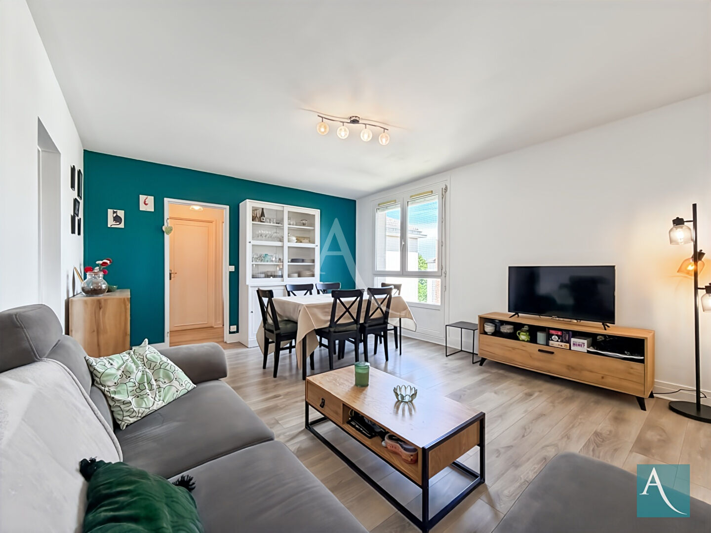 Agence immobilière de 
 L'Adresse  MASSY OPERA - L'ADRESSE ARPAJON 
