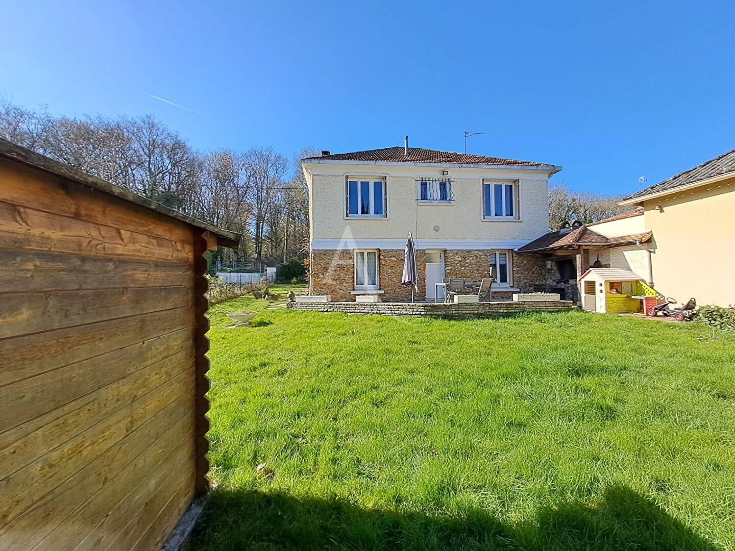 Agence immobilière de 
 L'Adresse  MASSY OPERA - L'ADRESSE ARPAJON 
