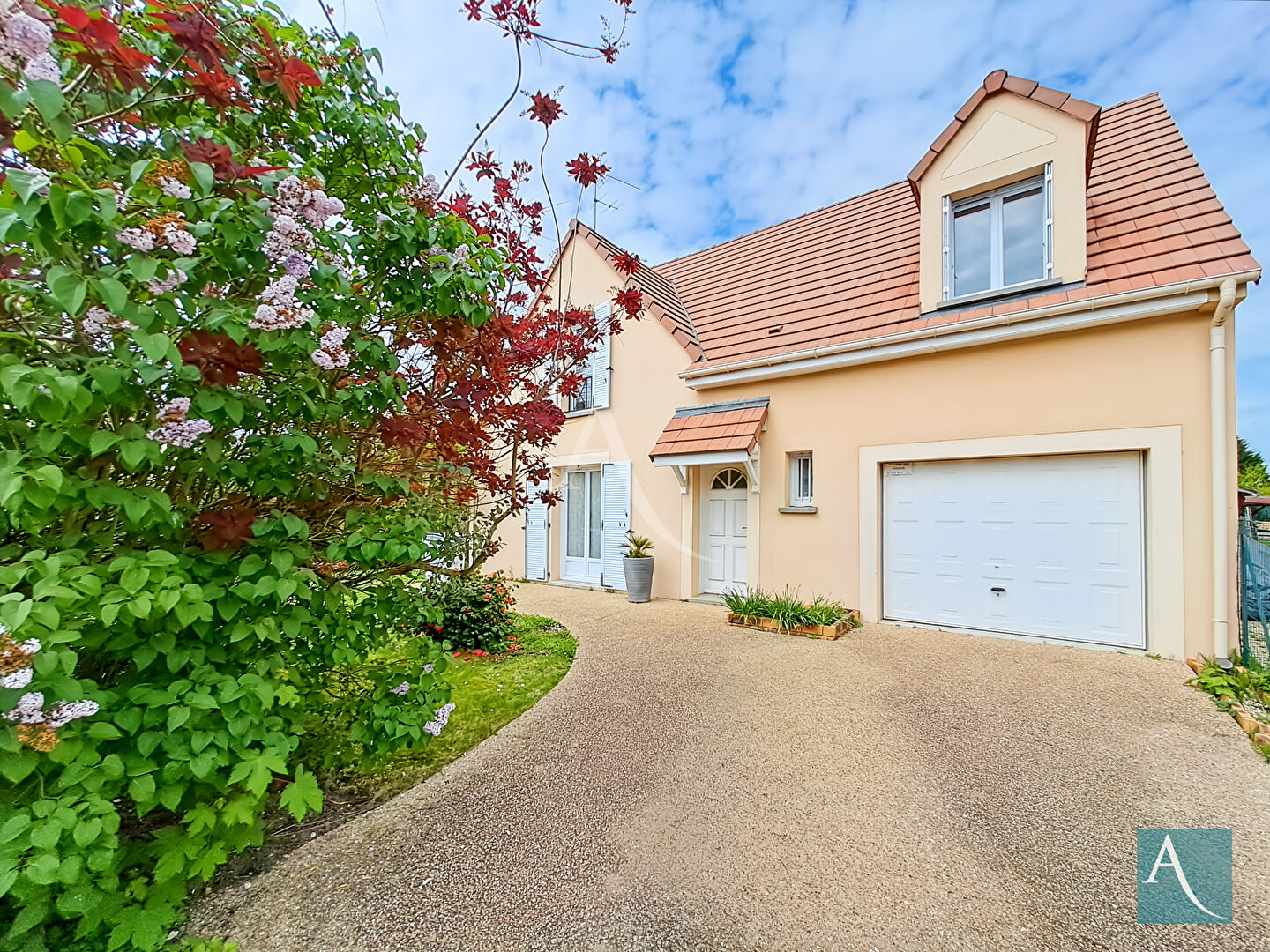Agence immobilière de 
 L'Adresse  MASSY OPERA - L'ADRESSE ARPAJON 
