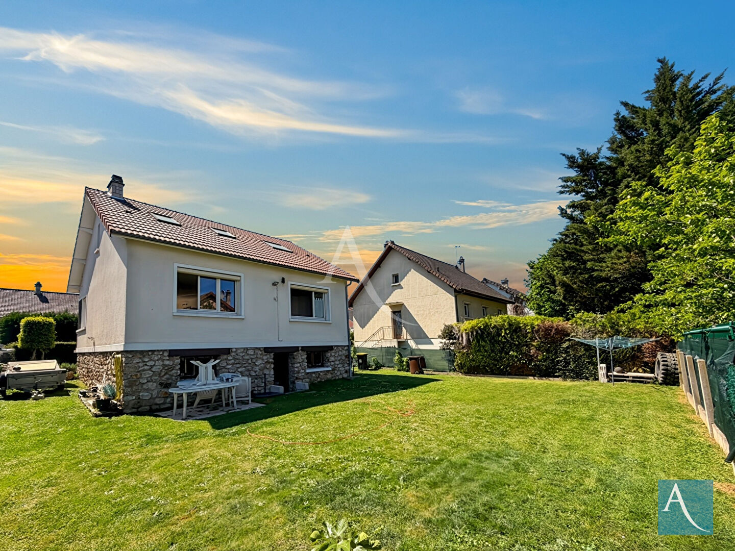 Agence immobilière de 
 L'Adresse  MASSY OPERA - L'ADRESSE ARPAJON 
