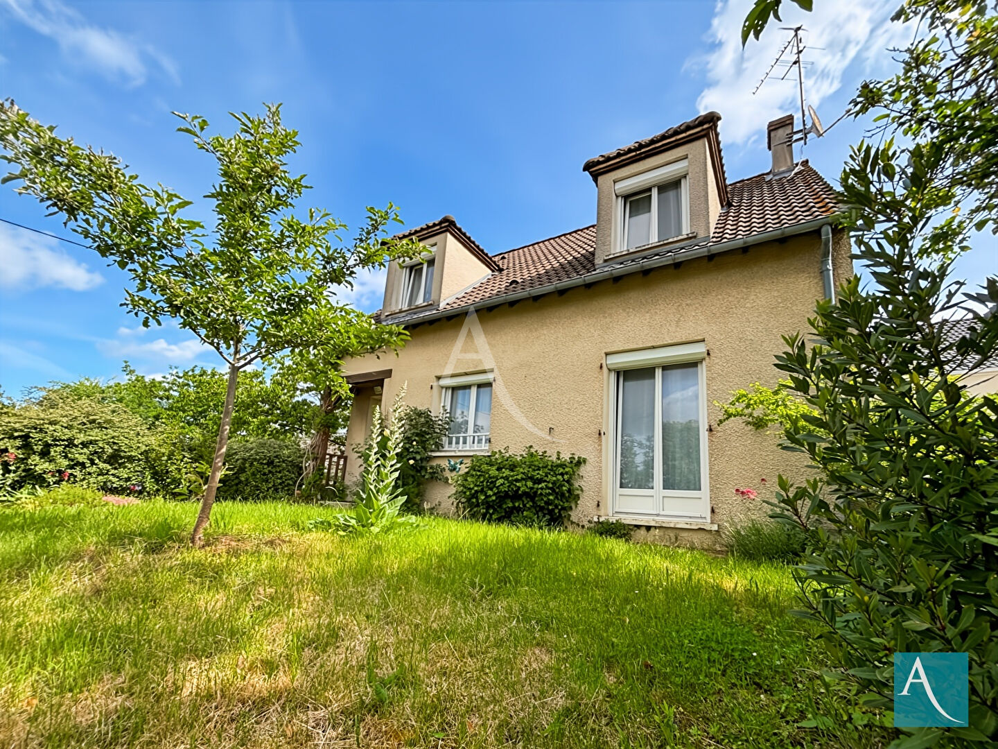 Agence immobilière de 
 L'Adresse  MASSY OPERA - L'ADRESSE ARPAJON 
