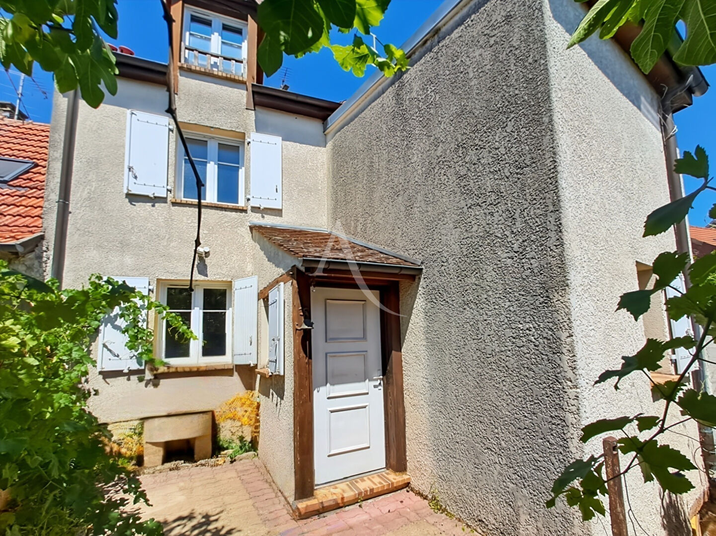 Agence immobilière de 
 L'Adresse  MASSY OPERA - L'ADRESSE ARPAJON 
