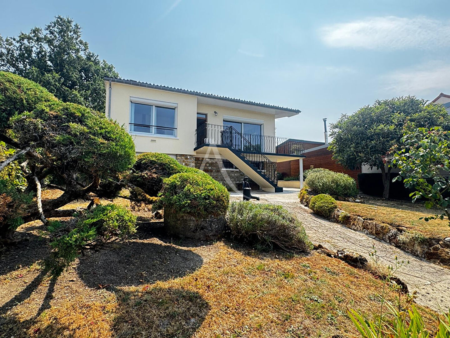 Agence immobilière de 
 L'Adresse  MASSY OPERA - L'ADRESSE ARPAJON 
