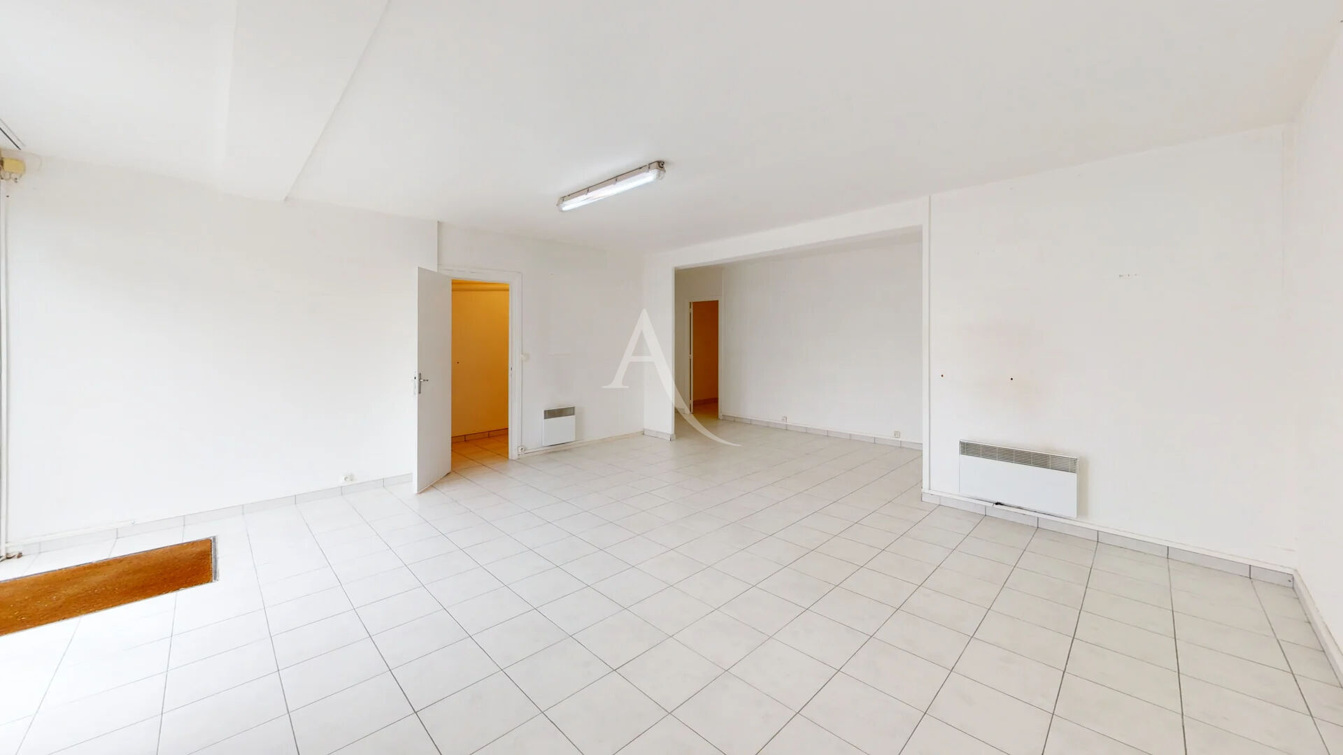 Local commercial PALAISEAU 3 pièces 57m²