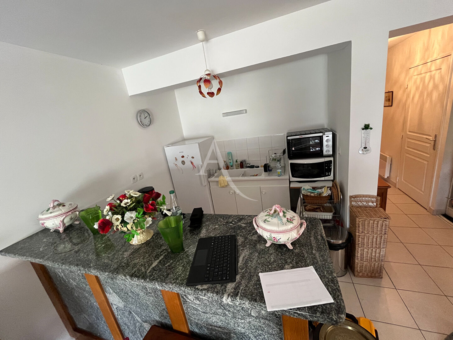 Photo CHATEAU RENAULT - APPT T2 image 3/6