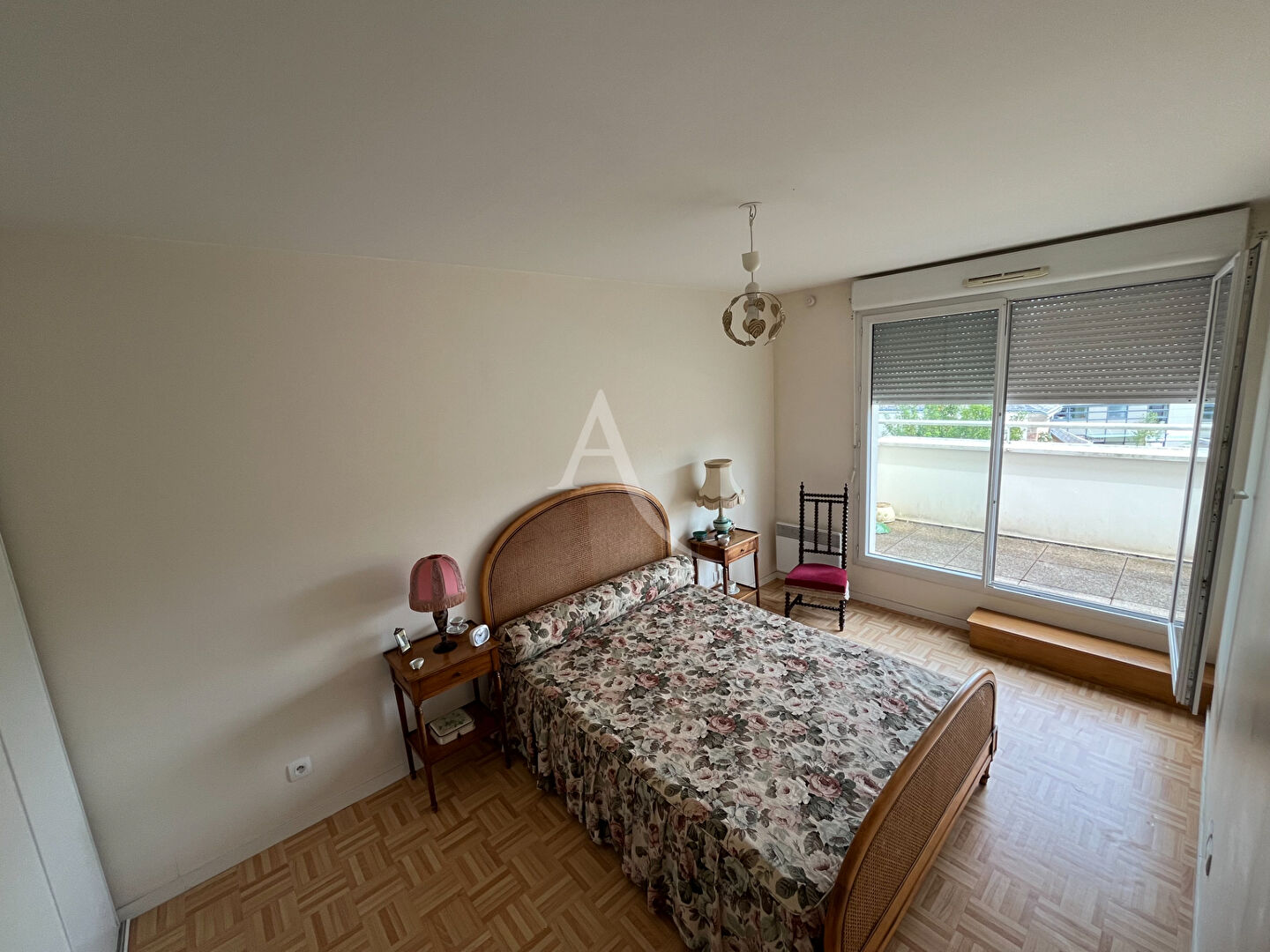 Photo CHATEAU RENAULT - APPT T2 image 4/6