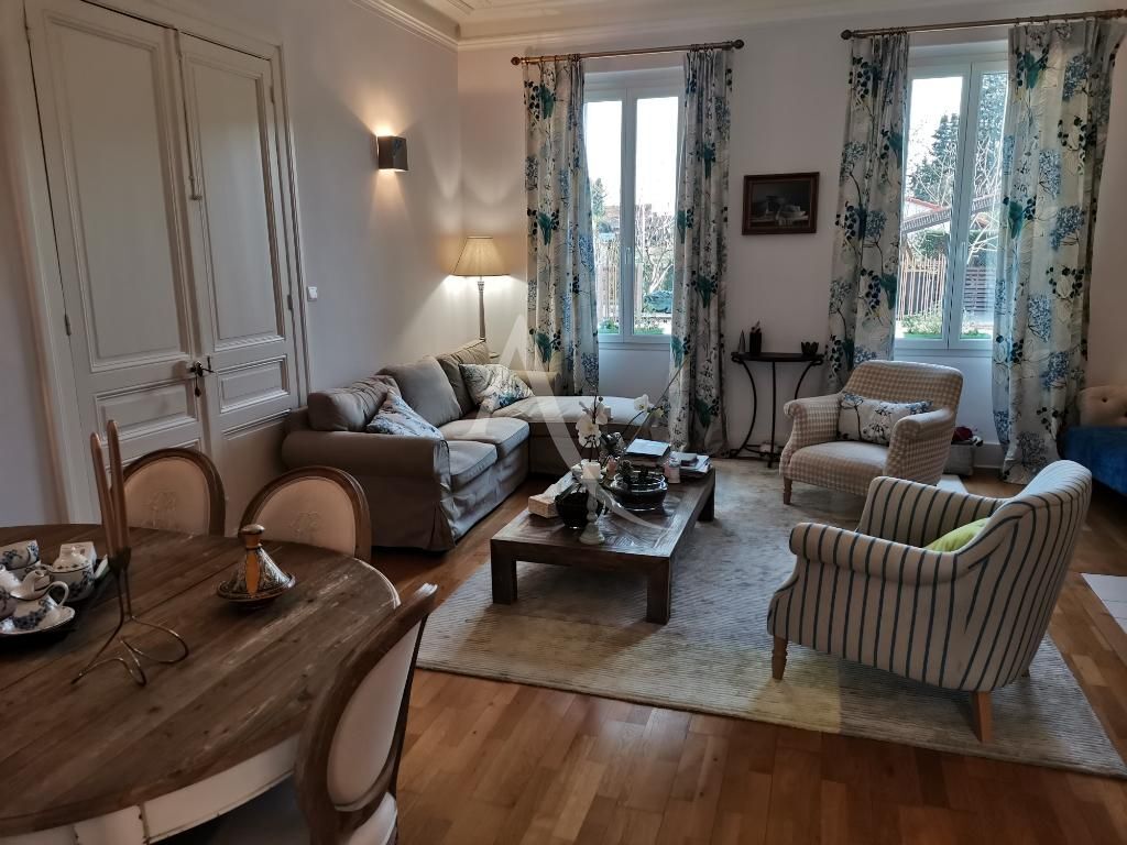 Maison, demeure de prestige Agen 10 pièce(s) 400 m2 (hyper centre)