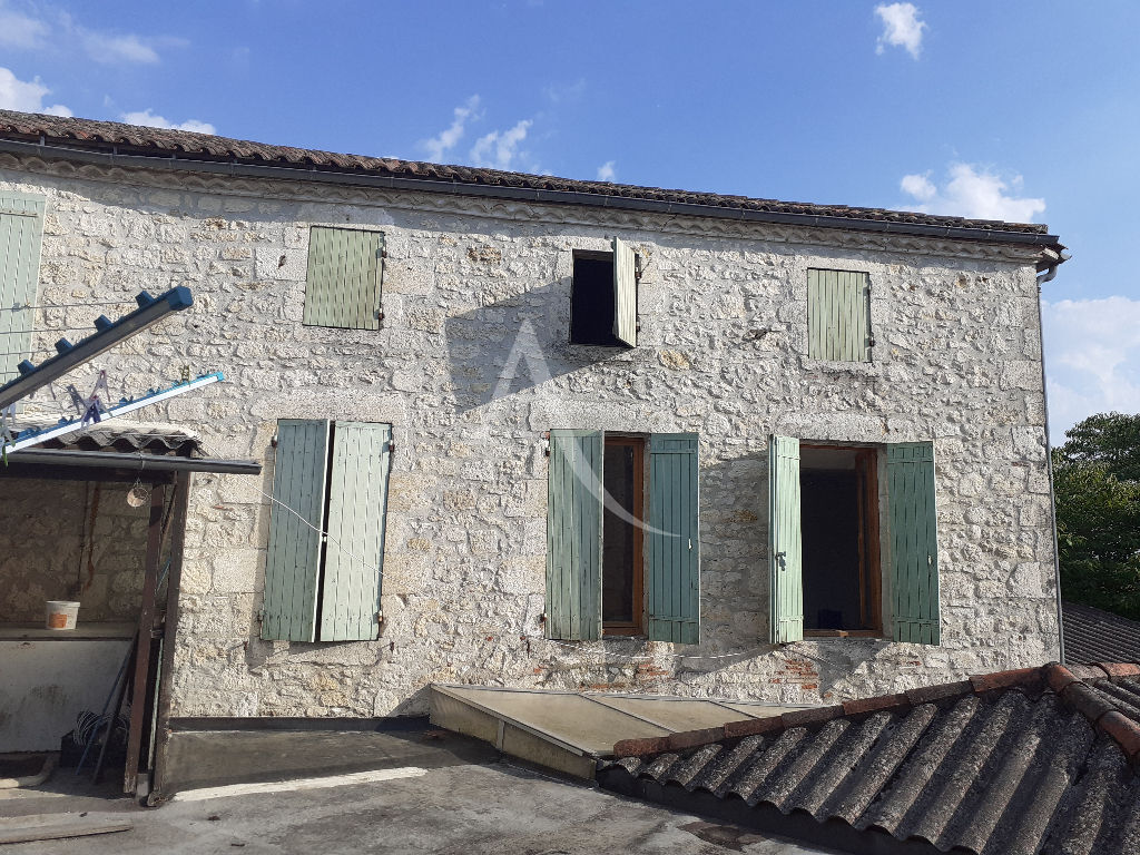 Photo Immeuble Laroque Timbaut 11 pièce(s) 270 m2 image 2/6