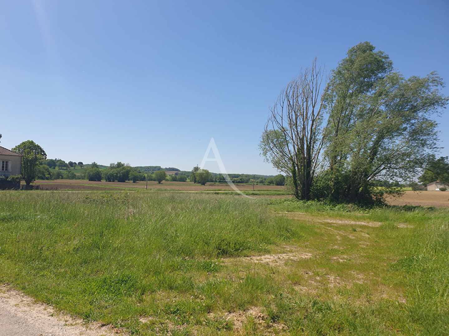 terrain proche commodités