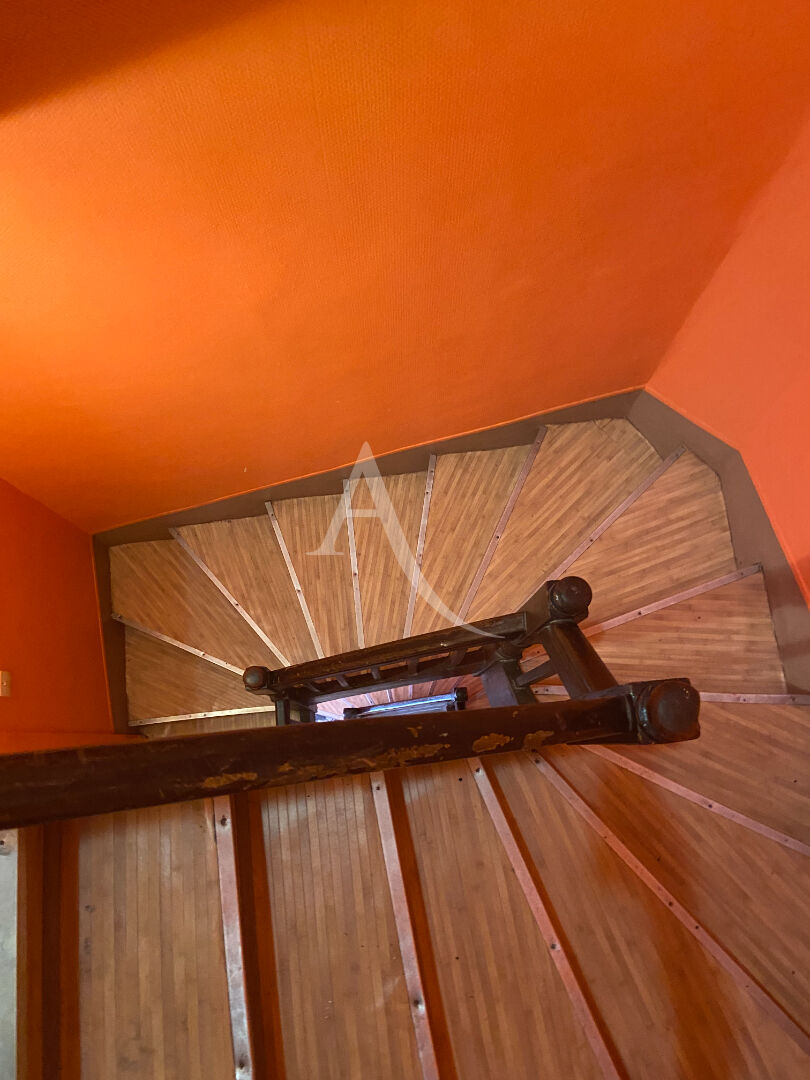 Photo Immeuble Agen 5 pièce(s) 111 m2 image 5/6